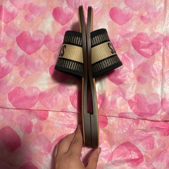 Steve Madden Sandals - Picture 5 of 7